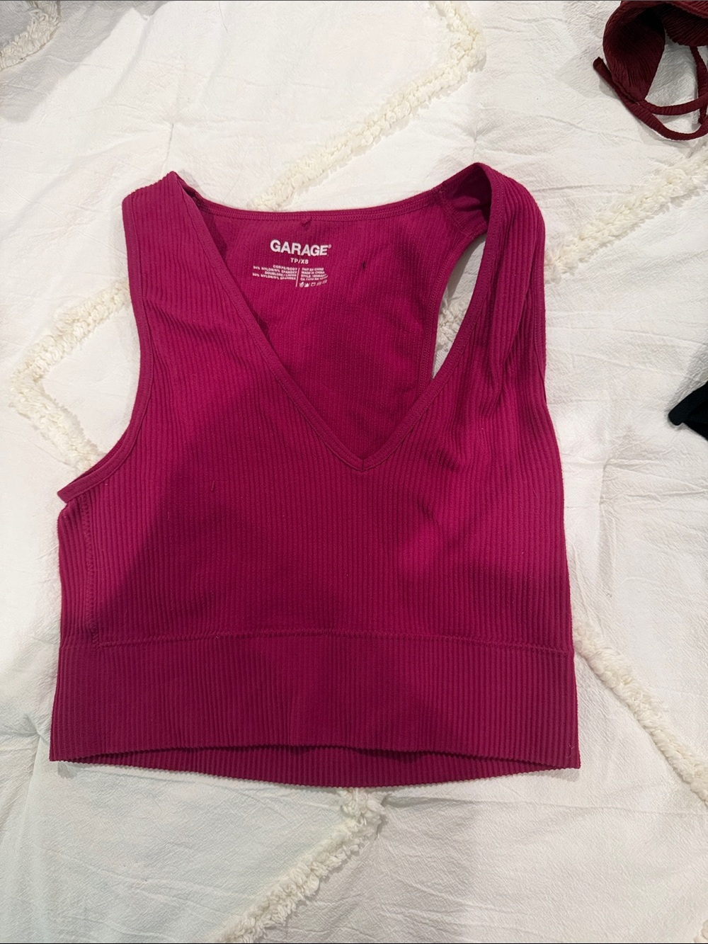 Garage Ribbed V-Neck Crop Tank Top - Magenta